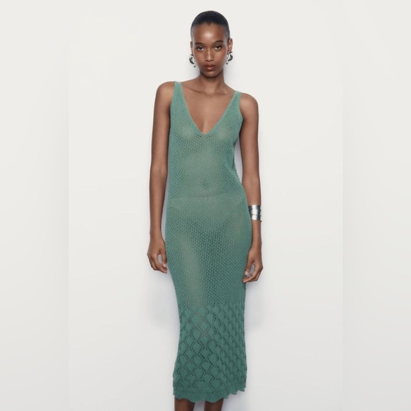 ZARA BLOGGERS’ FAVORITE STRAPPY CHENILLE DRESS - Picture 1 of 9